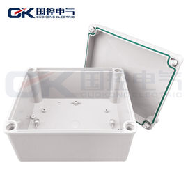 Cina Sekrup Putih ABS Junction Box Tahan Debu Kinerja Dengan Lapisan Polycarbonate pemasok